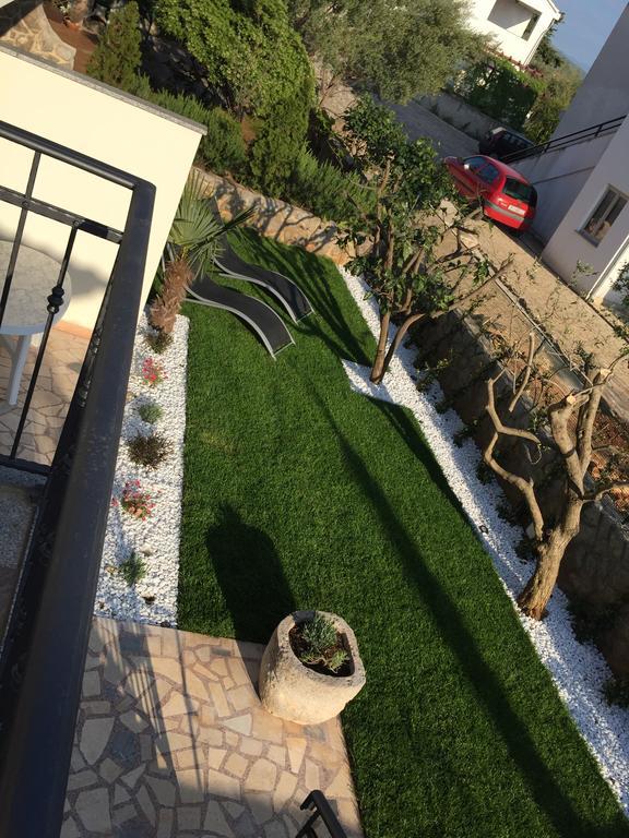 Apartments Ljubica Крк Екстер'єр фото